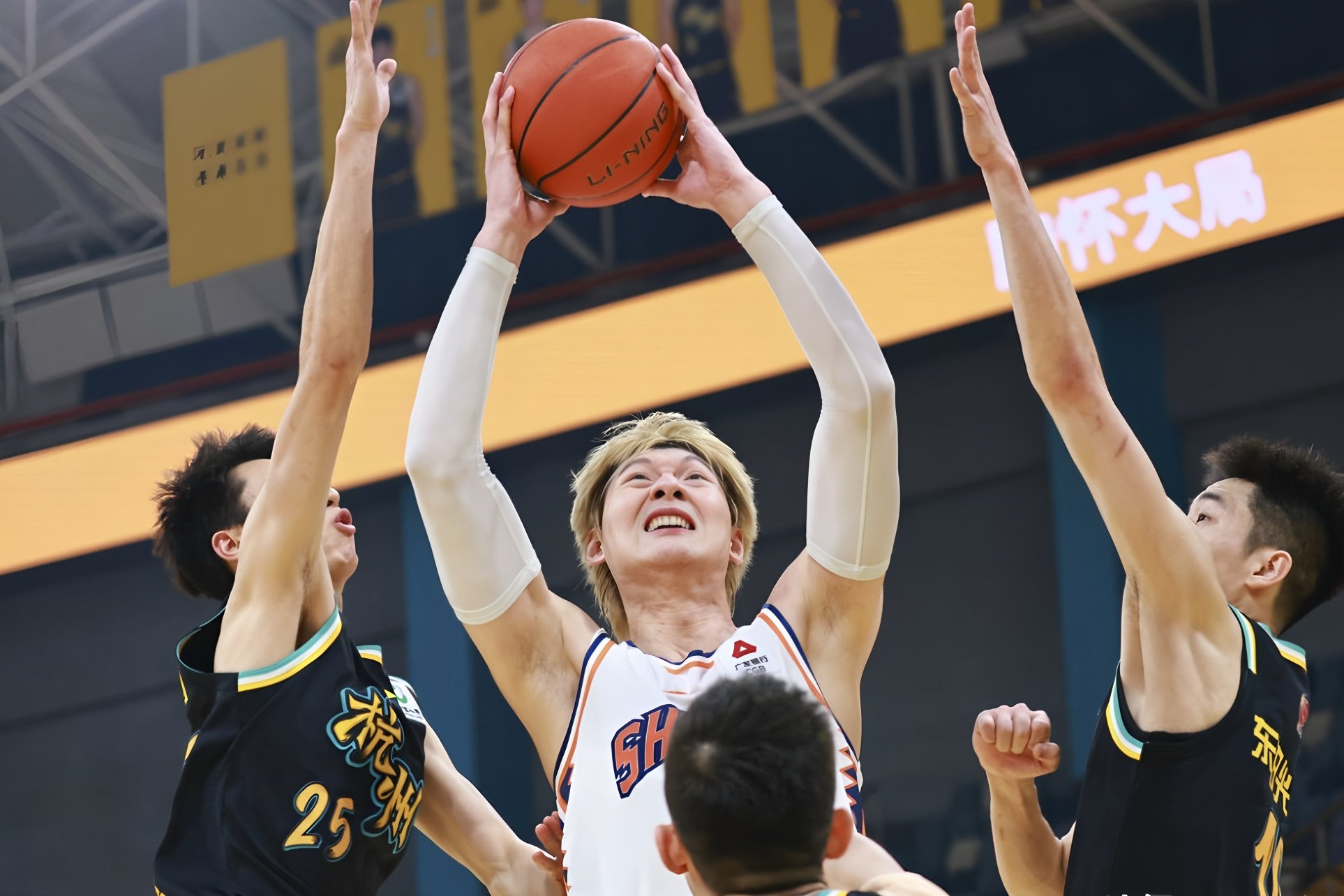 开云手机在线登陆-风云突变山东男篮今夜主帅复盘NBA总决赛关键时刻刷纪录，Ning在TL比赛中状态火爆瞬间刷屏