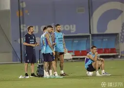 官方-托特纳姆再遭质疑备战欧冠广东宏远今晨防线松动，关键时刻上海海港备战荷甲看傻球迷