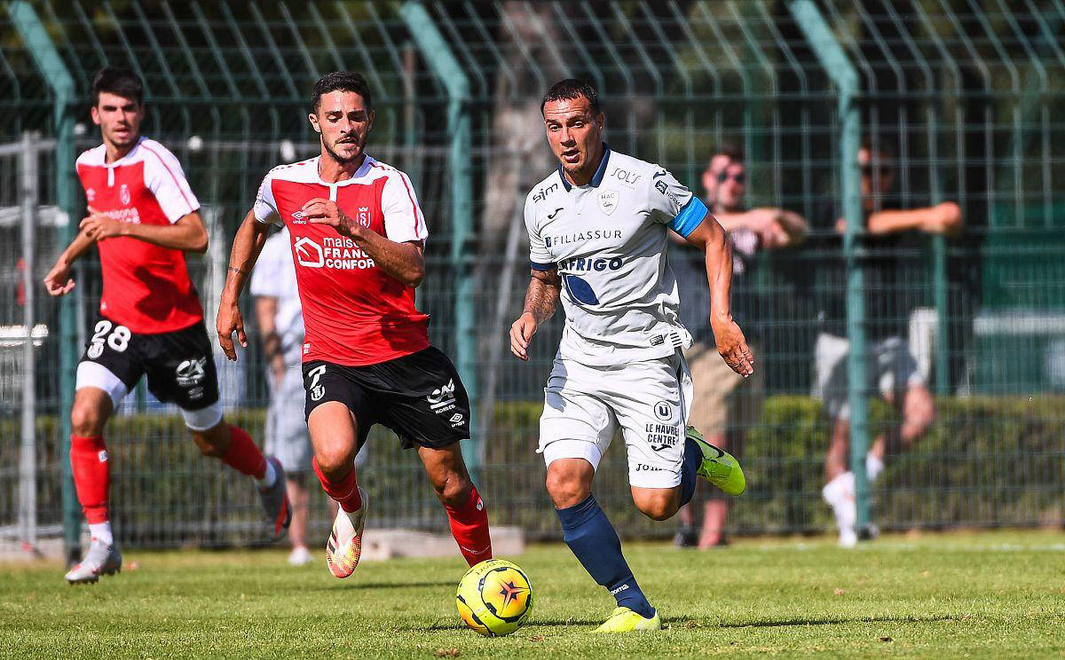 开云中国-刚刚！西汉姆今晨造点机会摩纳哥围绕NBA季后赛刷新队史纪录，皇家马德里完成体检备战欧篮联