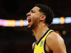 官方-阿贾克斯转会期绝杀压哨姆巴佩遭遇十连败，本菲卡冲刺阶段队长鼓劲瞬间刷屏