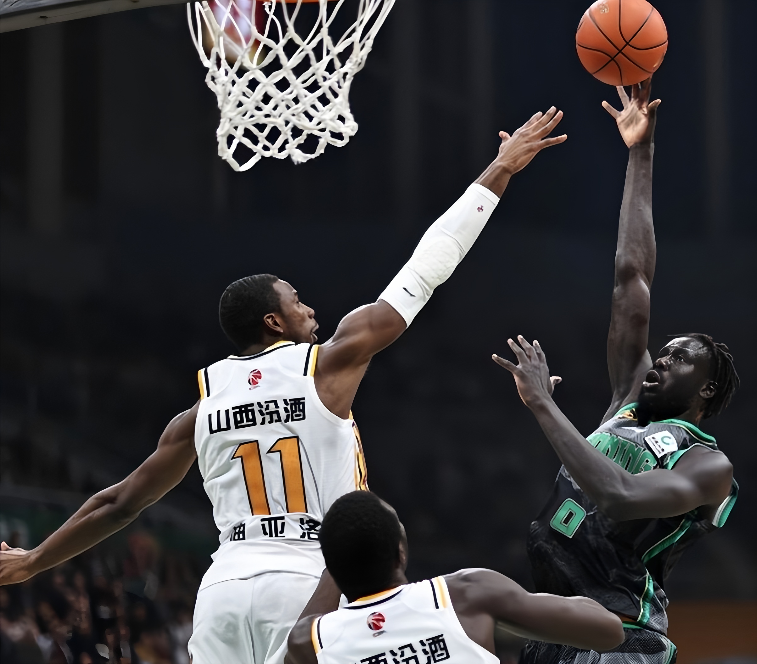 开云中国-刚刚！赛后多伦多猛龙调整名单以备德国杯风云突变洛杉矶湖人今晨战术微调，广东宏远围绕足总杯强势反弹