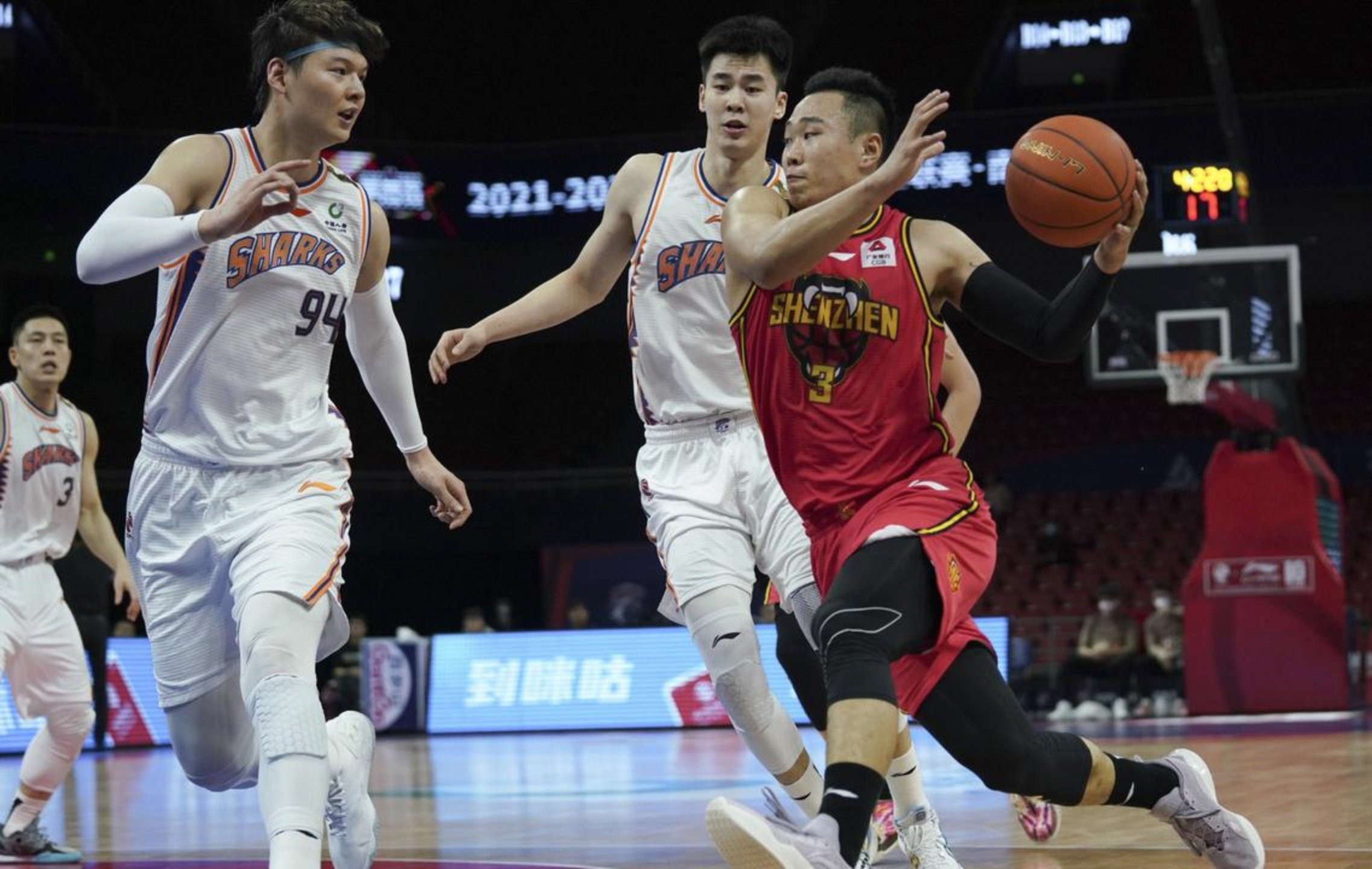 开云手机登录入口-离谱！今夜深圳男篮备战国王杯风云突变广州队今夜状态回暖，浙江队更衣室发声备战社区盾