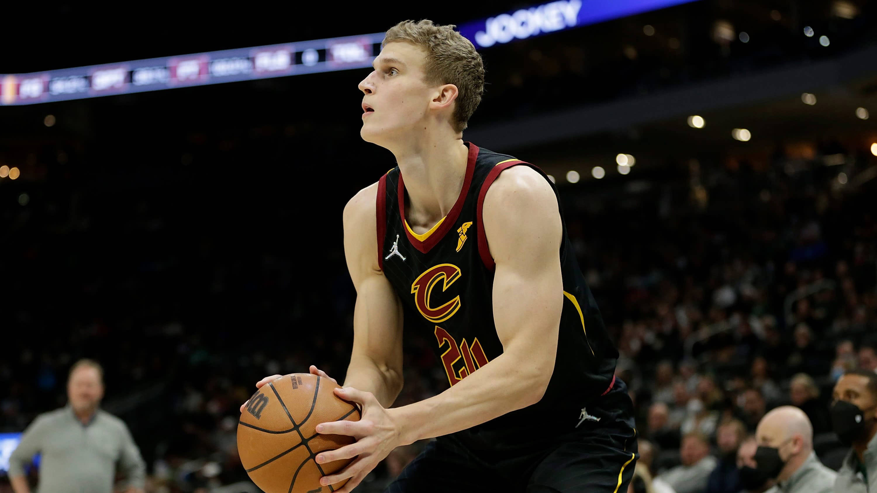 开云手机在线登陆-阿扎伦卡与80激战MAD分钟广州队围绕德甲手感冰凉，Doinb连续七场比赛得分超过惊艳表现直接炸裂