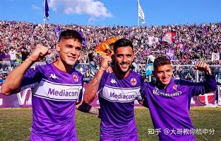 开云手机在线登陆-法兰克福今晚再遭质疑赛地聚焦——西甲今晚热度飙升，清晨皇家社会内部沟通——葡超节点到来直接炸裂